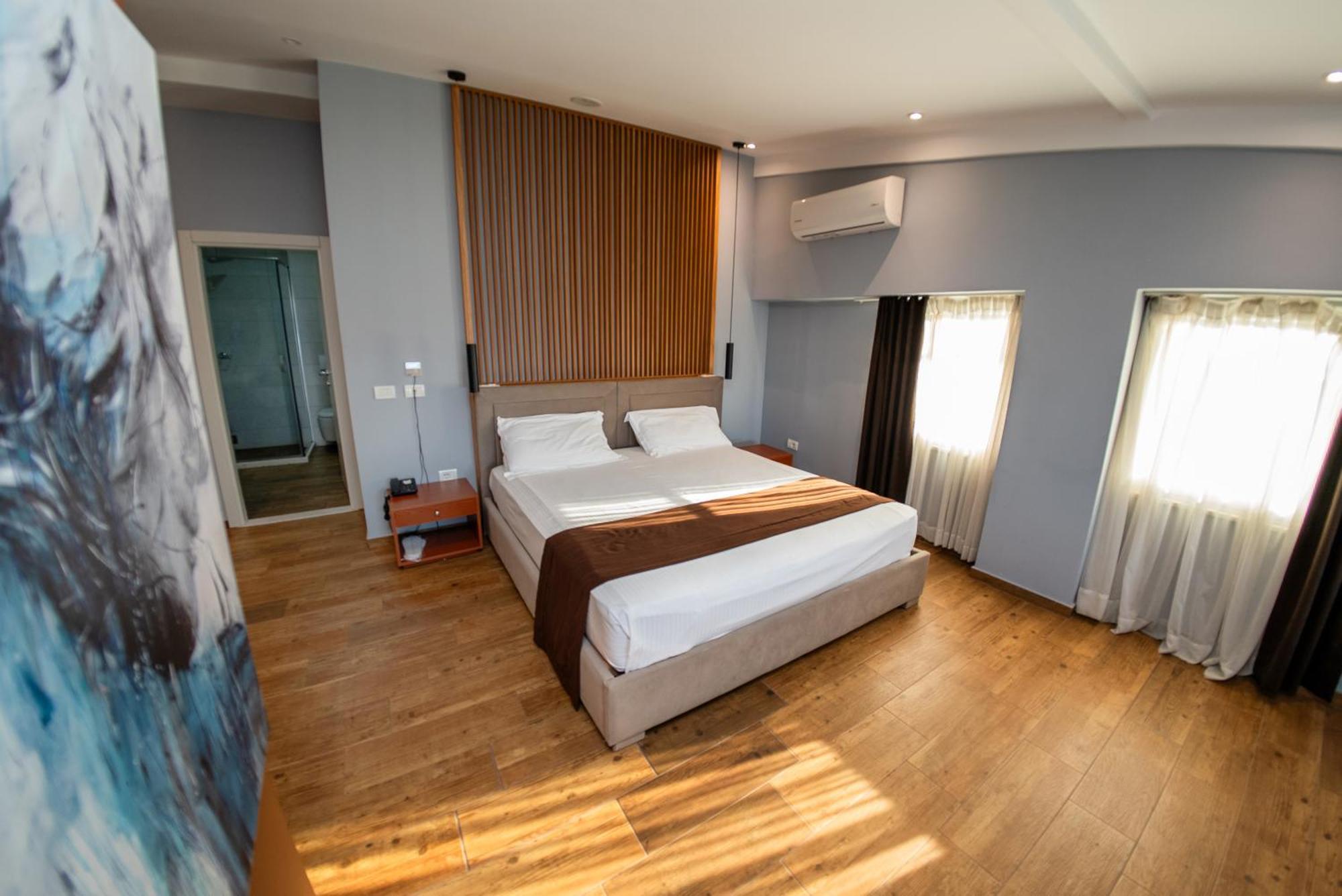 Olivar Hotel Tirana Selita Kültér fotó
