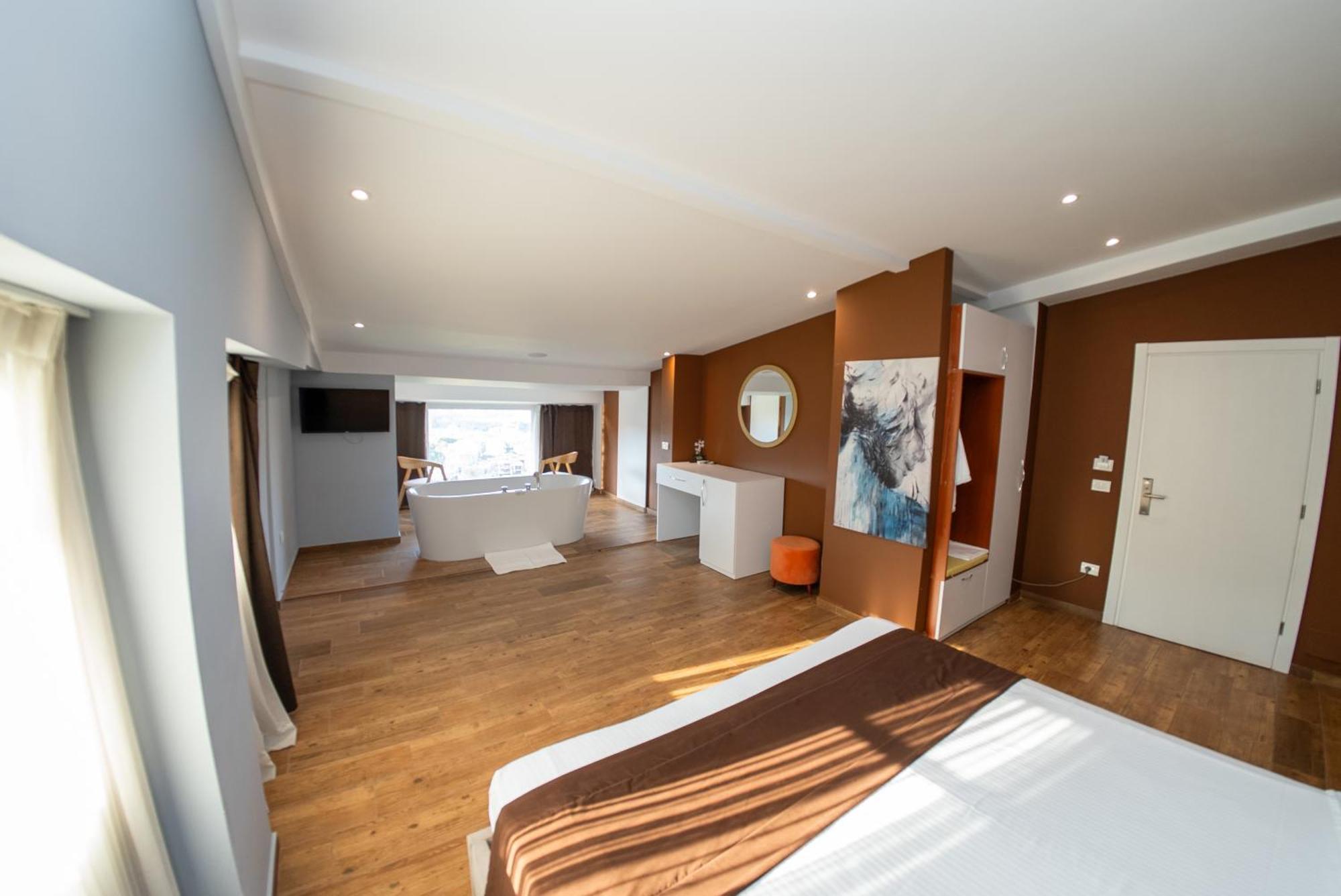 Olivar Hotel Tirana Selita Kültér fotó