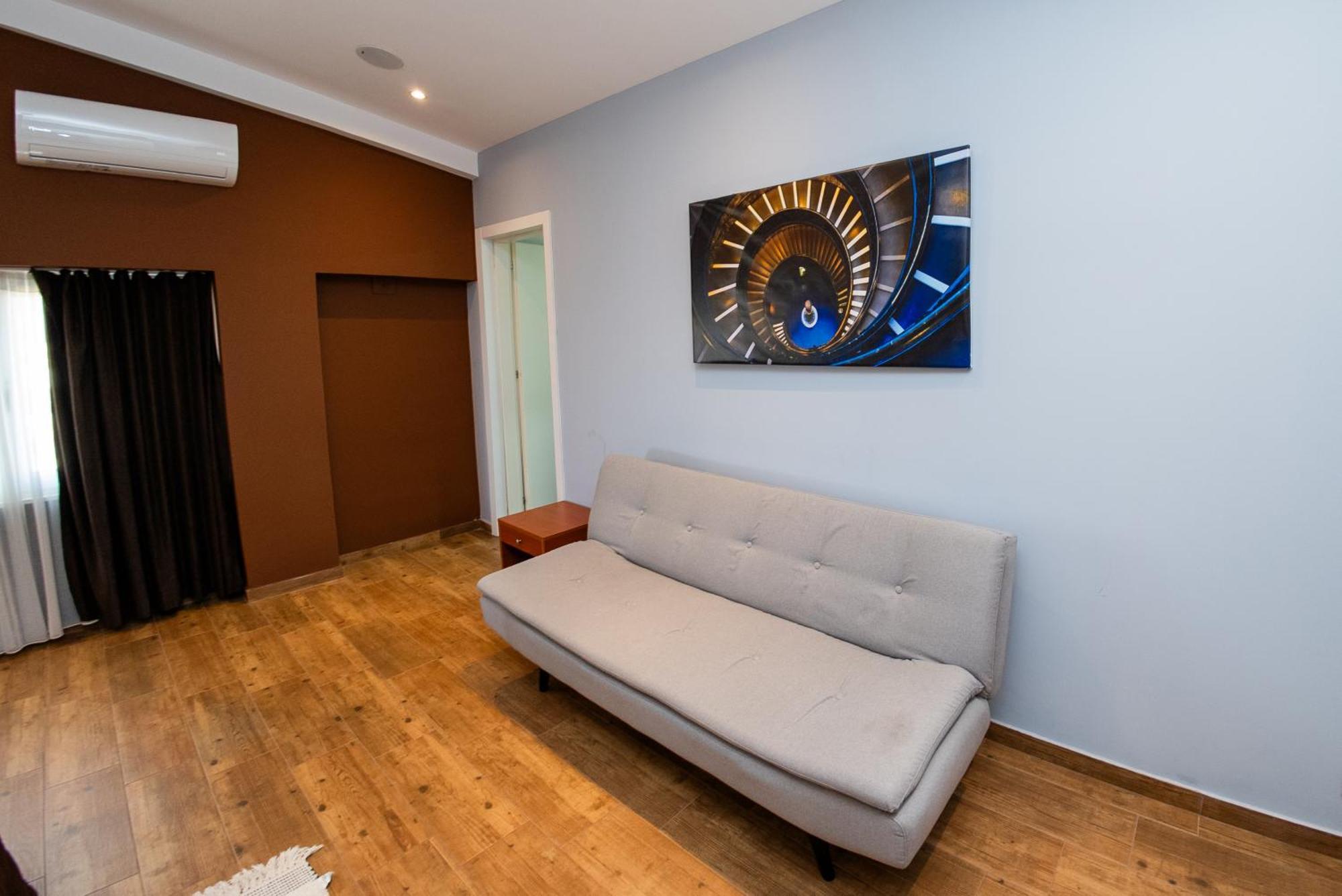 Olivar Hotel Tirana Selita Kültér fotó