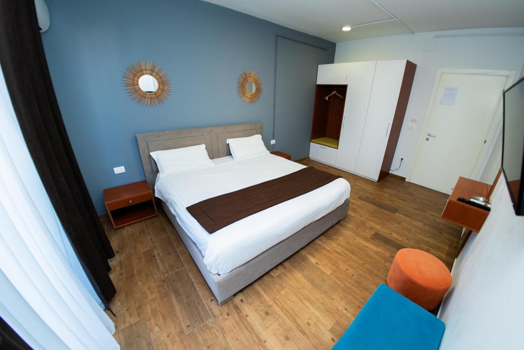Olivar Hotel Tirana Selita Kültér fotó