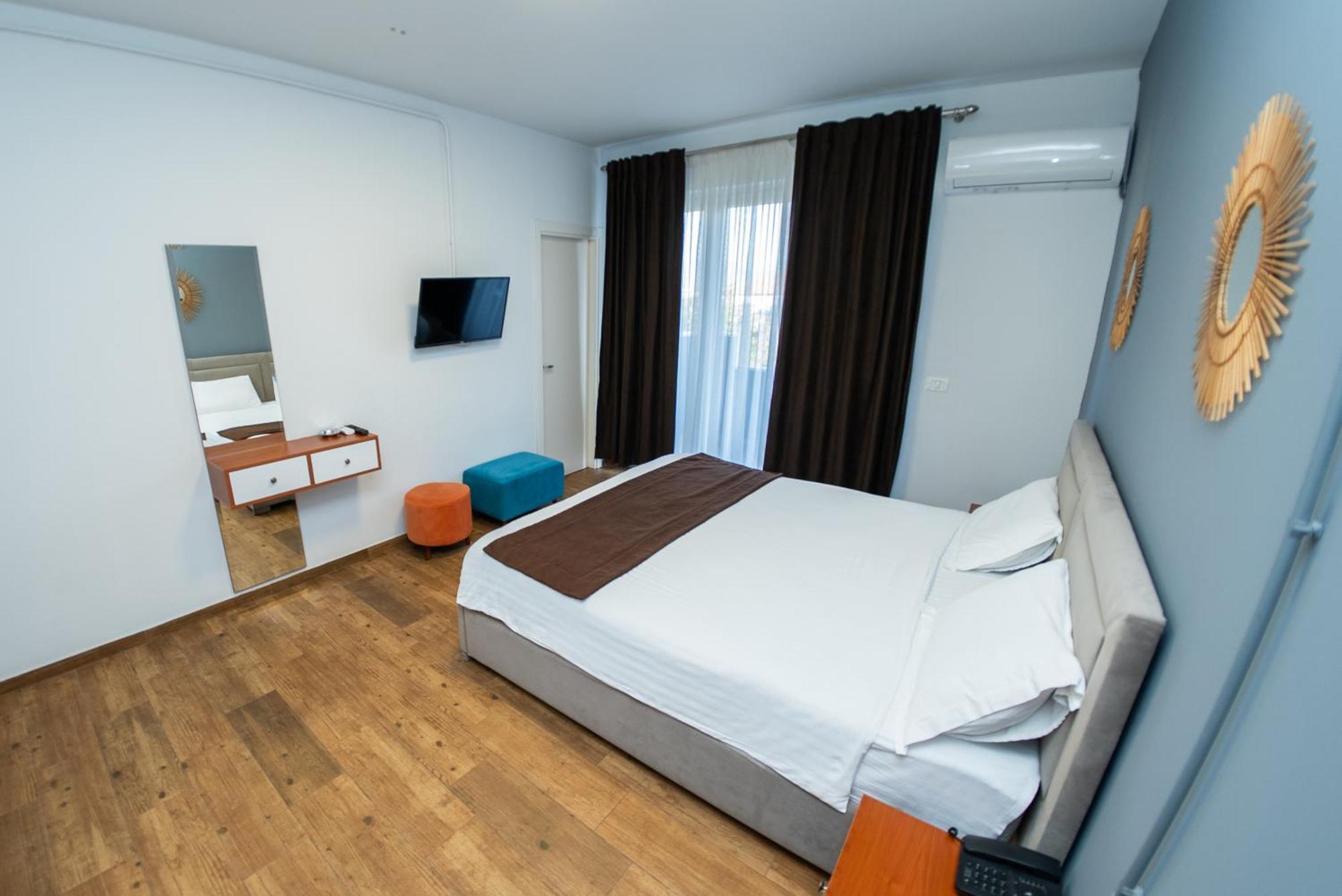 Olivar Hotel Tirana Selita Kültér fotó