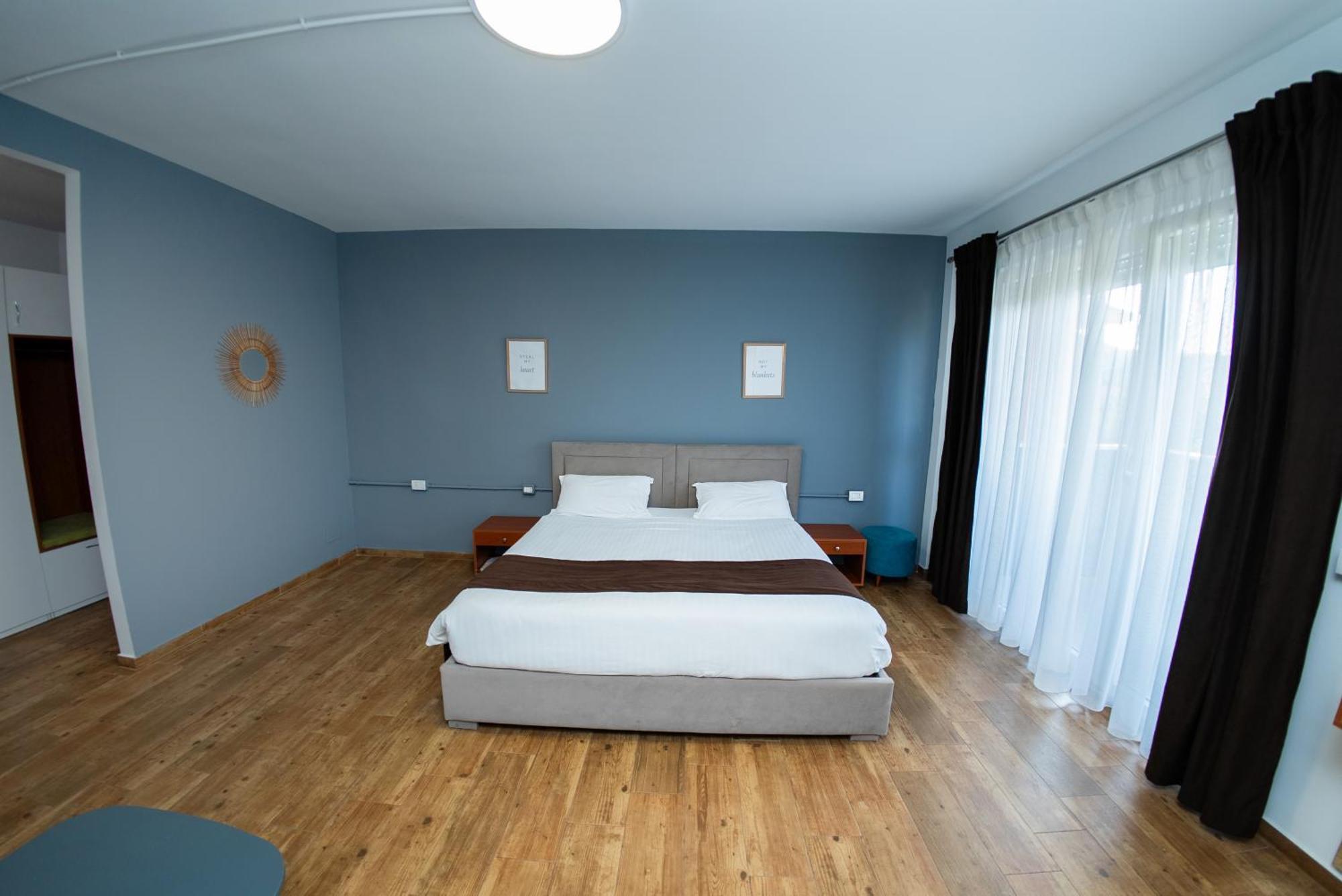 Olivar Hotel Tirana Selita Kültér fotó