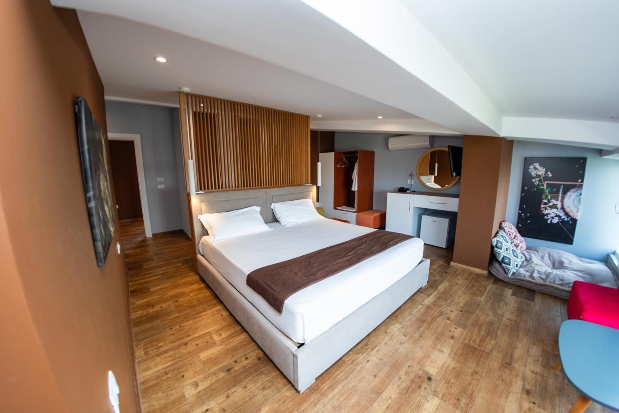 Olivar Hotel Tirana Selita Kültér fotó