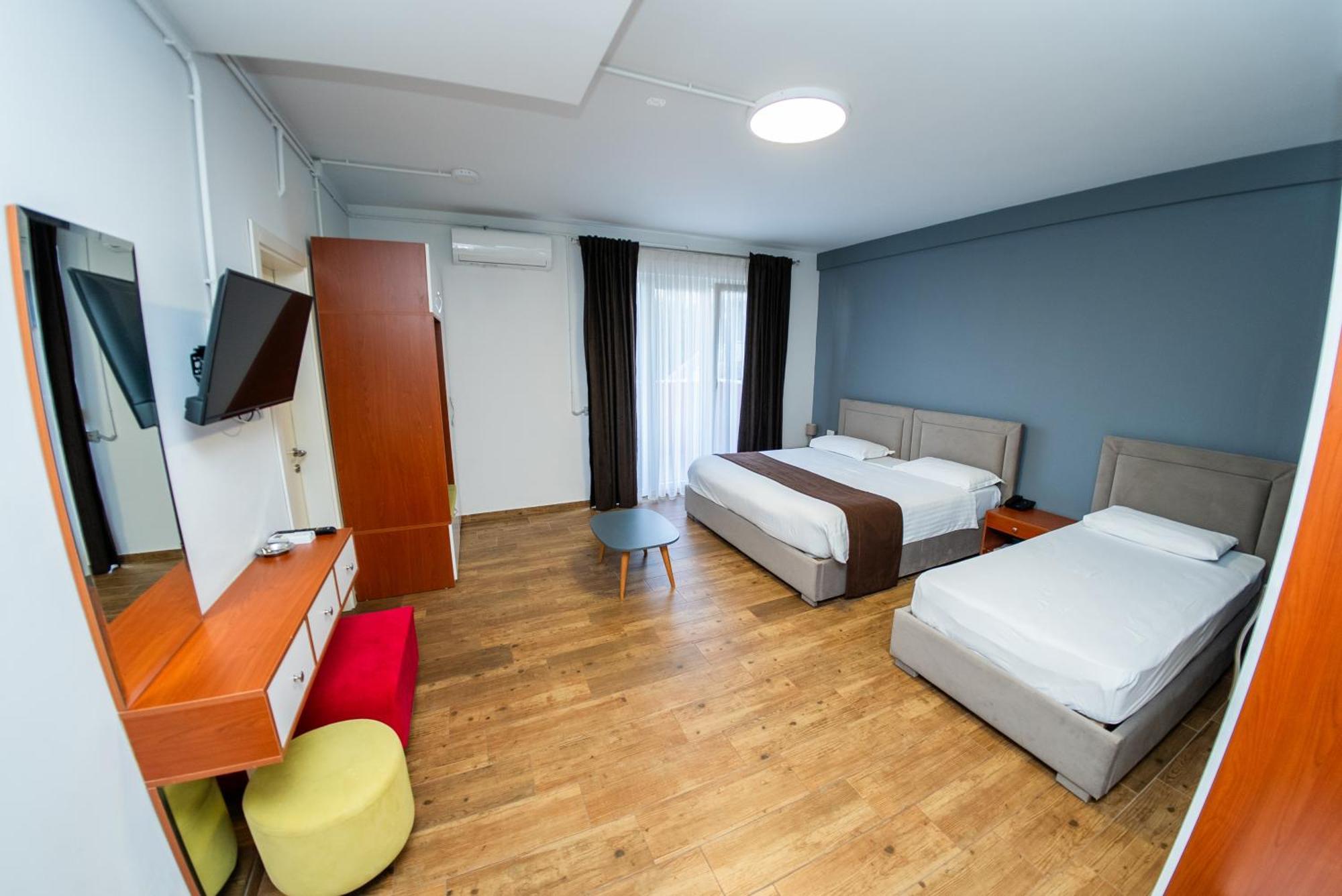 Olivar Hotel Tirana Selita Kültér fotó