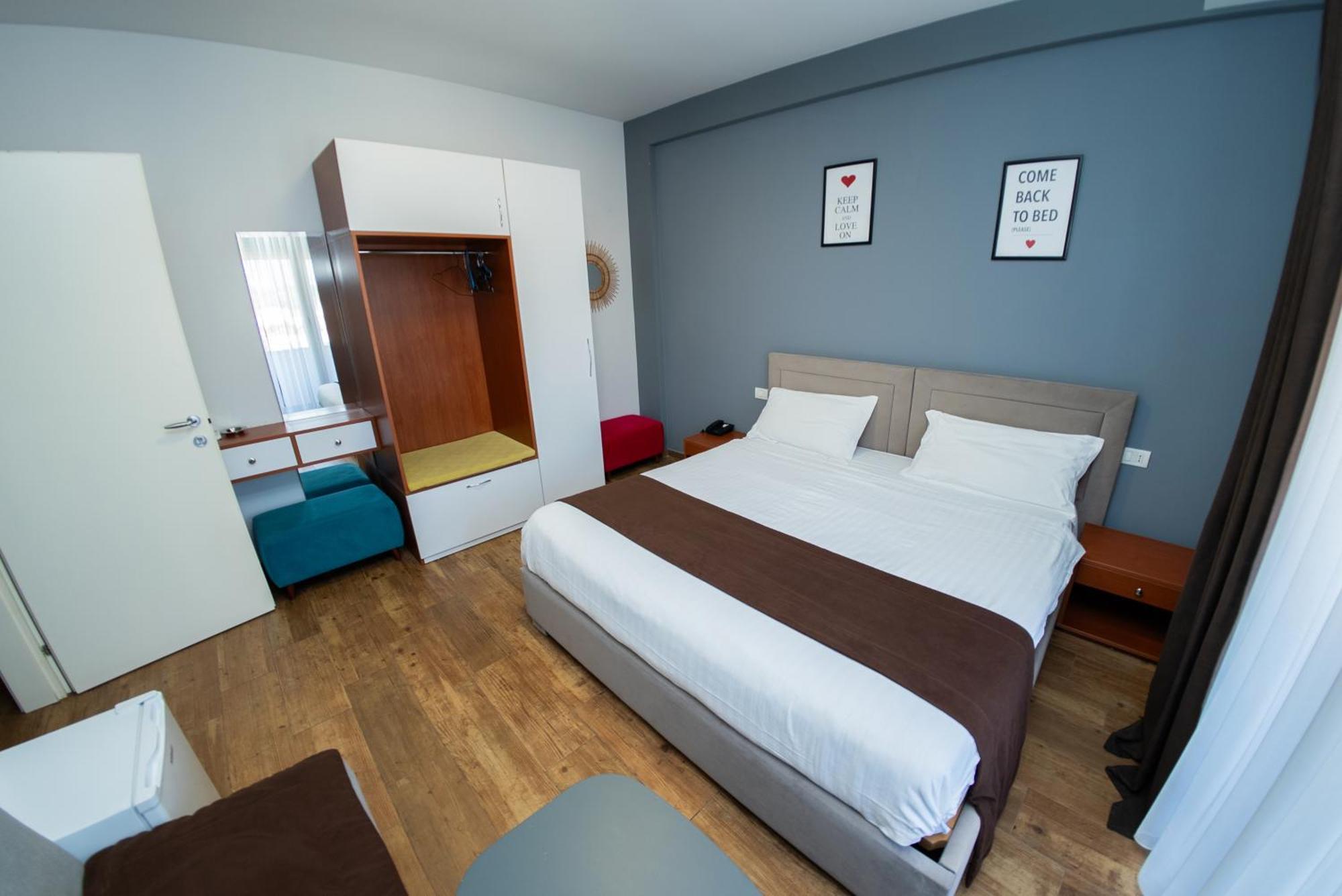 Olivar Hotel Tirana Selita Kültér fotó