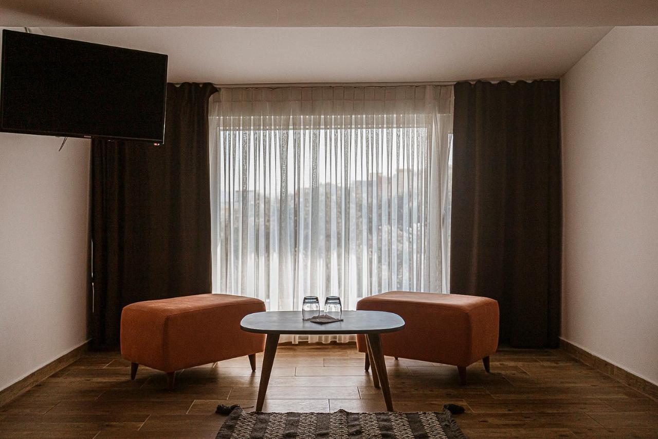 Olivar Hotel Tirana Selita Kültér fotó