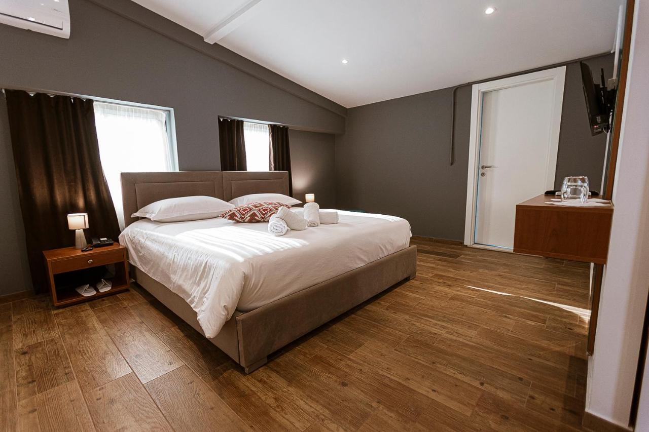 Olivar Hotel Tirana Selita Kültér fotó