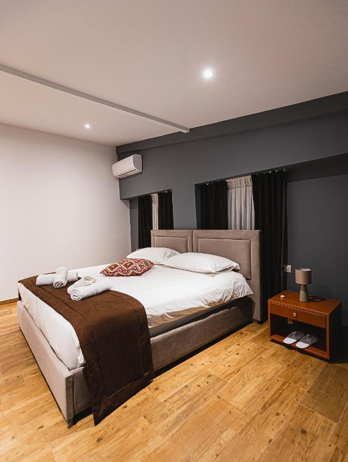 Olivar Hotel Tirana Selita Kültér fotó