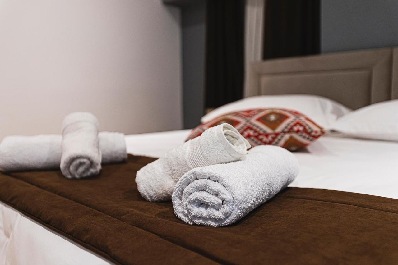 Olivar Hotel Tirana Selita Kültér fotó